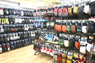 ski gloves