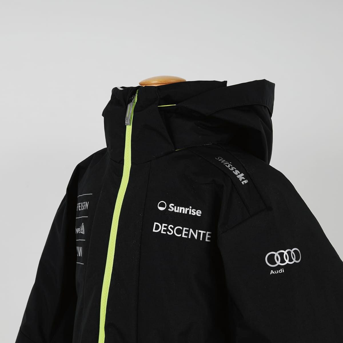 DESCENTE 　デサント　子供　スキーウェア　140cm　スノーウェア スキーウェア キッズ スノーウェア ジュニア デサント 上下セット