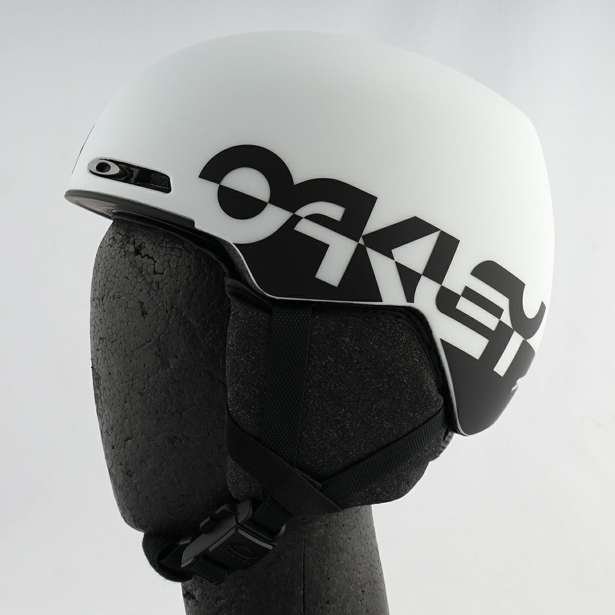 オークリー OAKLEY スキーヘルメット キッズ ジュニア ＜2027＞ MOD 1