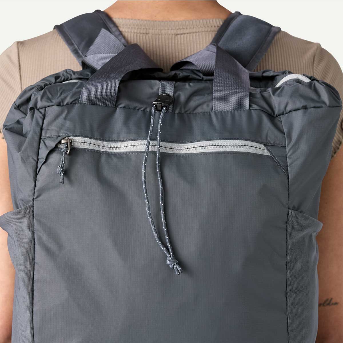 h*0様 新品　パタゴニア　テラヴィア　トートバッグ PATAGONIA パタゴニア バッグ・ケース＜2027＞Terravia Tote Pack